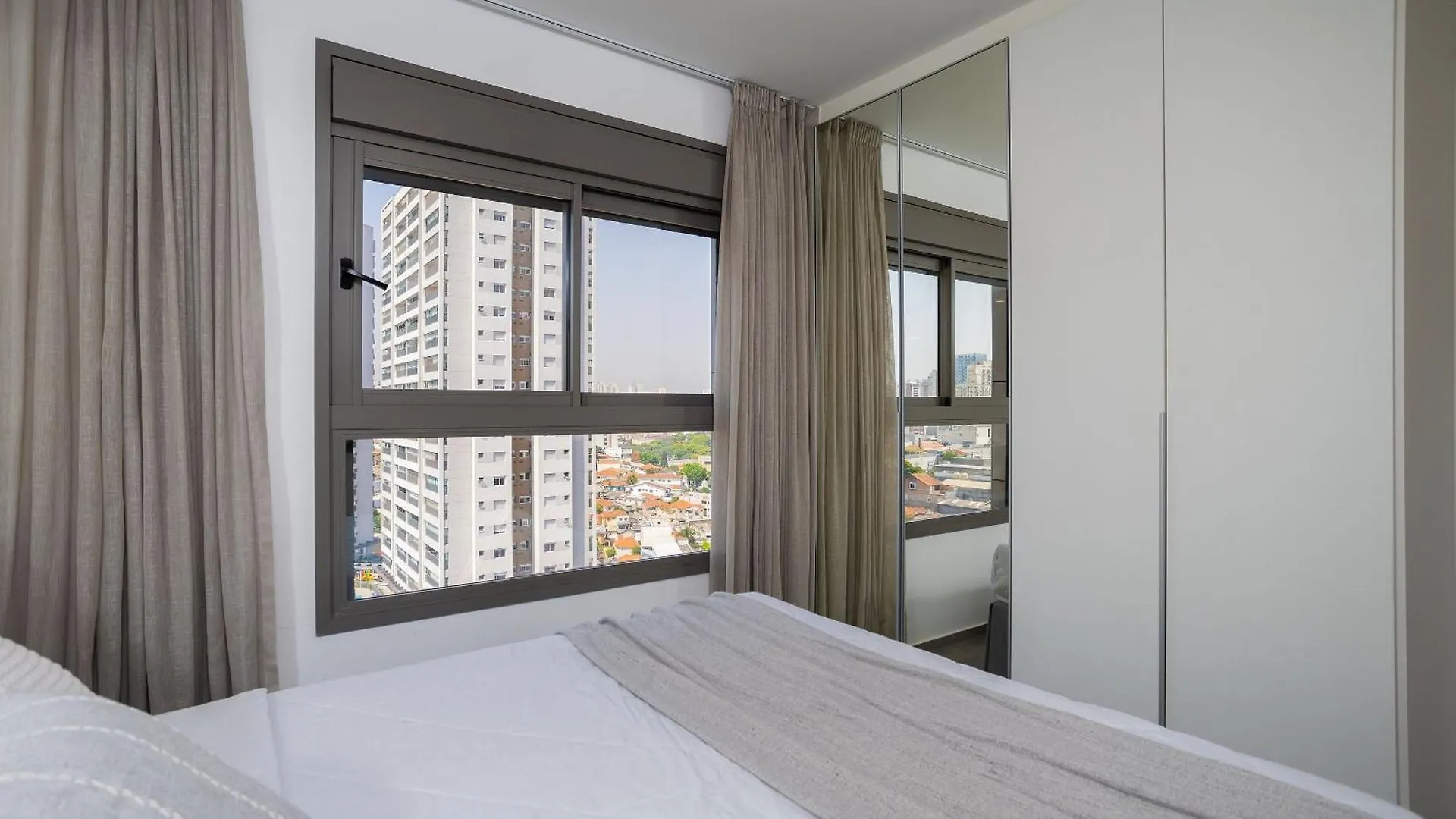 Platina 220 Apartamento São Paulo 0*,