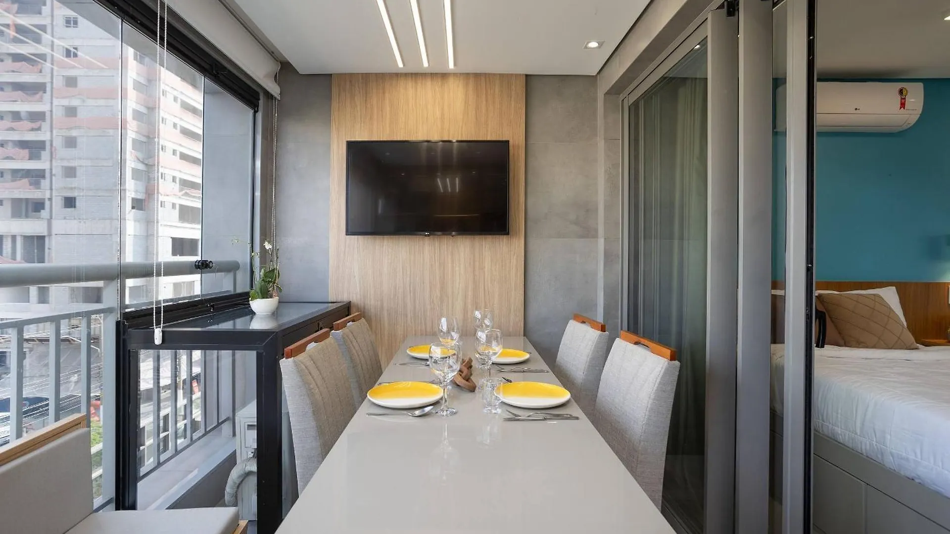 Platina 220 Apartamento São Paulo 0*,  Brasil